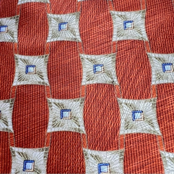 VON FURSTENBERG Stunning Men’s Silk Tie - Picture 6 of 6